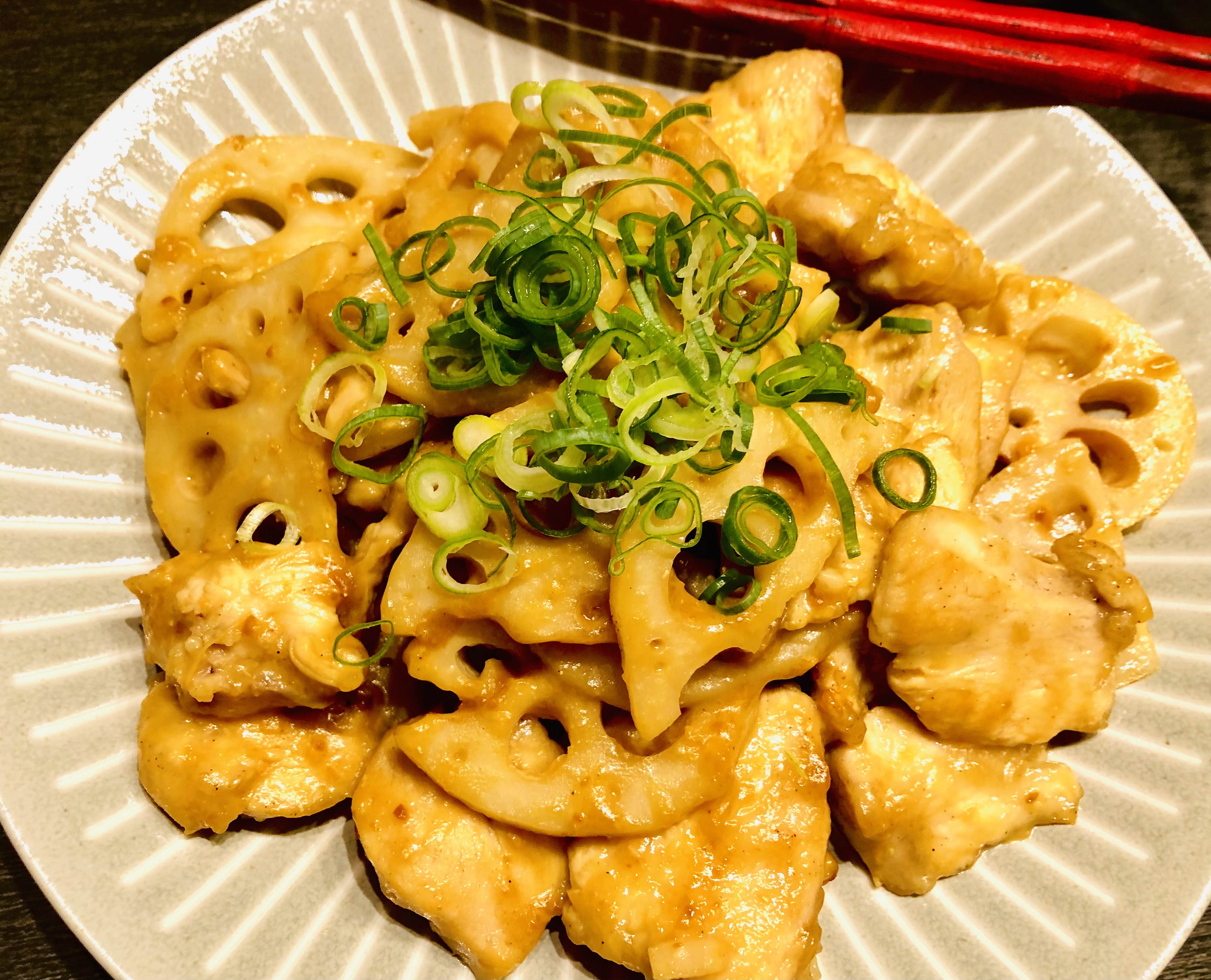 鶏むね肉と蓮根のニンニクマヨ味噌炒め